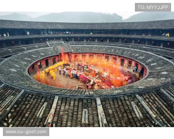 梅州客家文化传承与发展：探析其独特语言、习俗与现代变革的融合之路