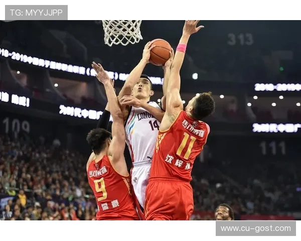 深圳马可波罗迎强敌鏖战赛场激情四射上演巅峰对决