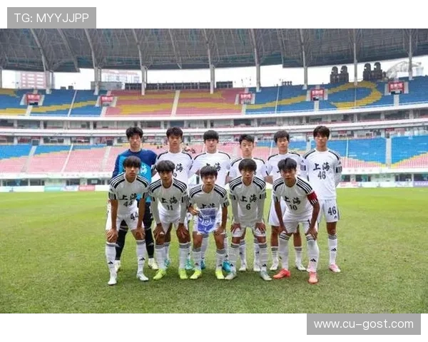 上海足球队近期状态分析及大满贯点评展望未来表现