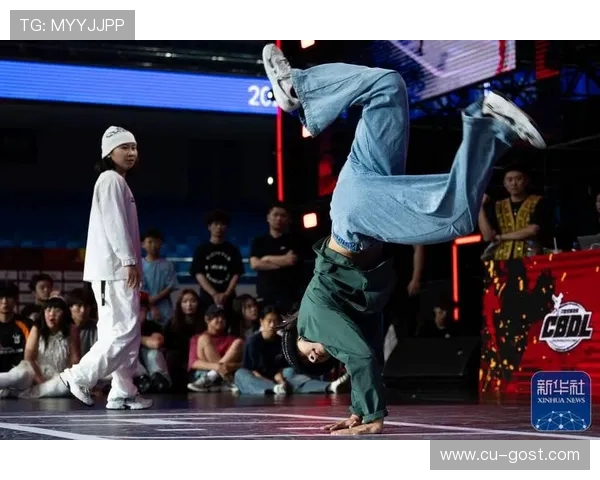 全国街舞大赛点评武汉街舞队速度表现令人惊艳的精彩瞬间 全国街舞大赛点评武汉街舞队速度表现令人惊艳的精彩瞬间