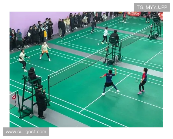 羽毛球新手必看:轻松掌握团队协作的实用技巧与策略