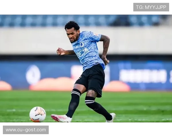 加克波的崛起与挑战：从新星到足球巨星的成长之路